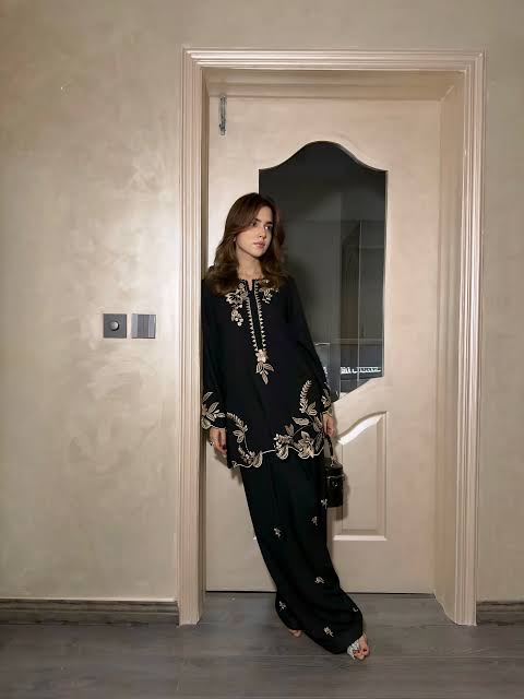 NF-337 Misbah Most trending Lawn 2PC