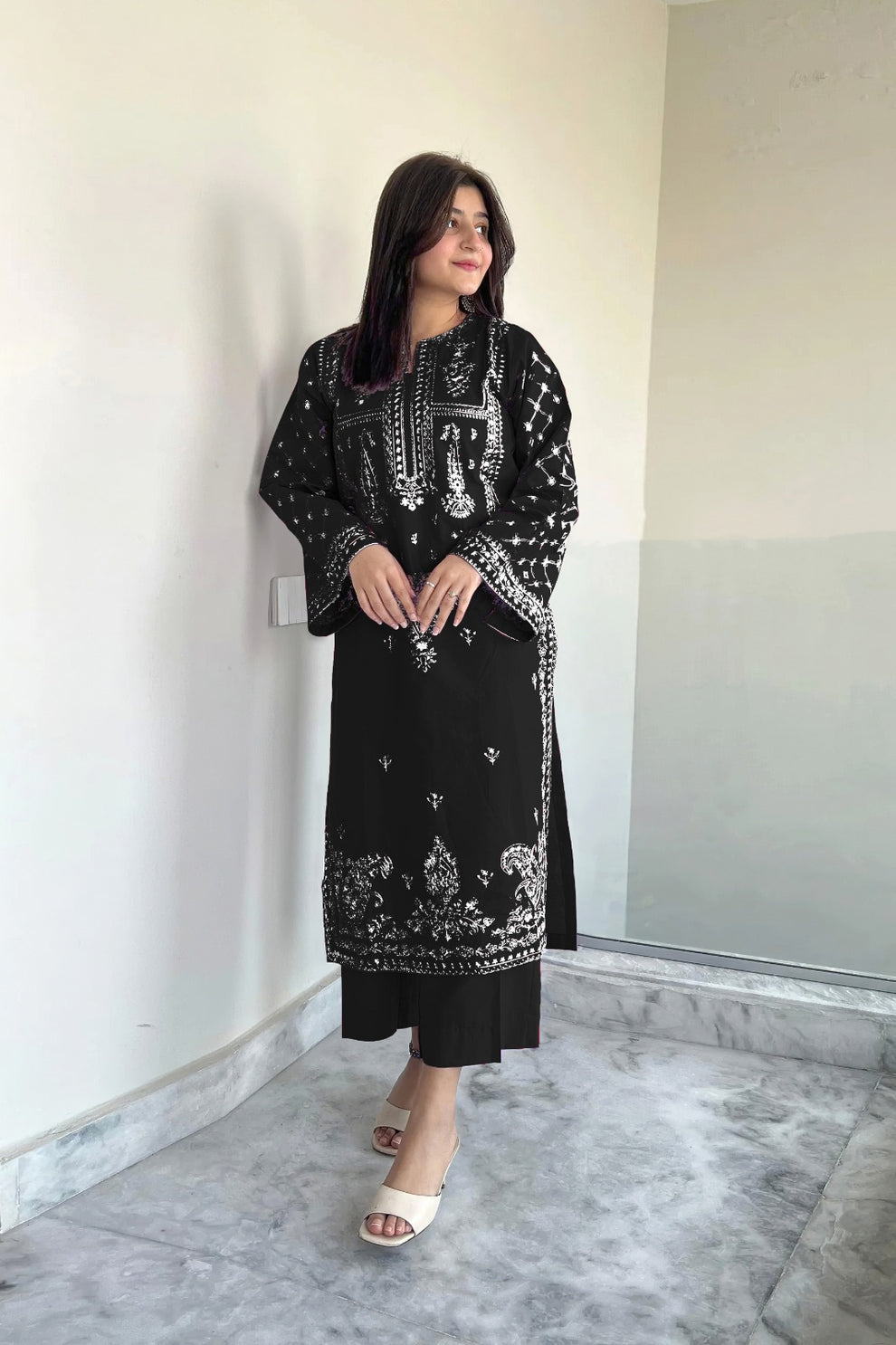 NF-112 Umza Luxury Embroidered Danak 2PC
