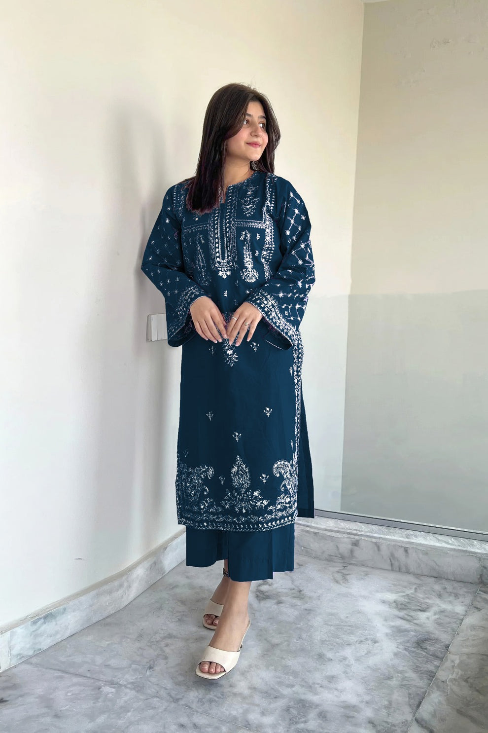 NF-112 Umza Luxury Embroidered Danak 2PC