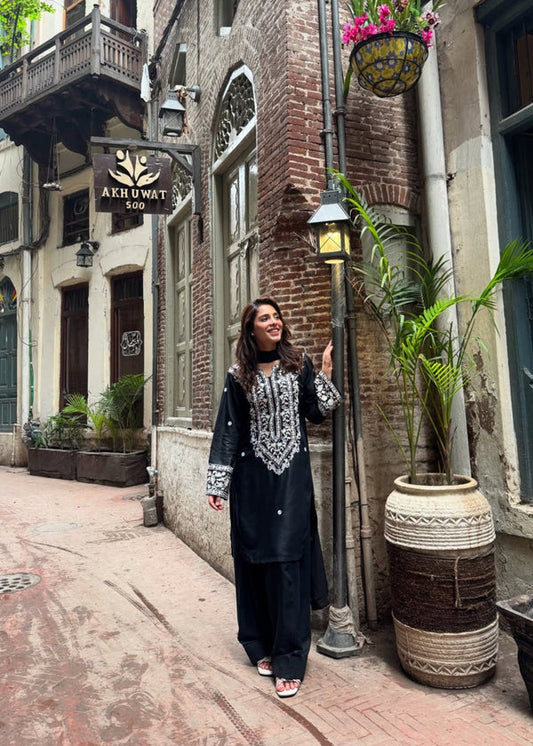 NF-5211 Vintage Luxury Embroidered Marina 2PC