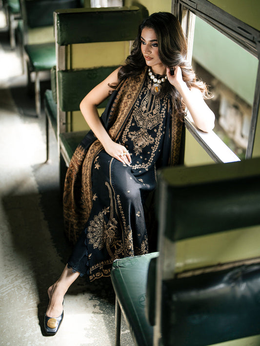 NF-821 Emaan Adil Luxury Embroidered Lawn 3PC