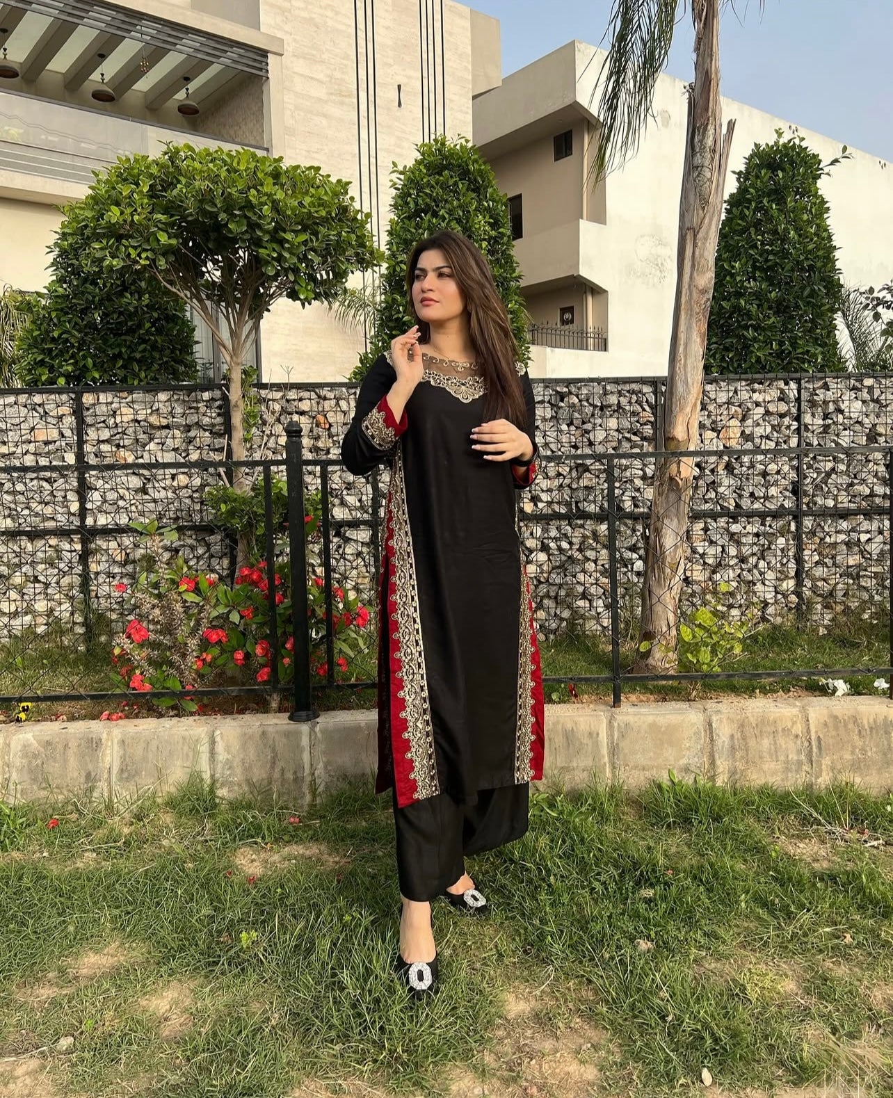 NF-818 Aneelas Special Embroidered Marina 2PC